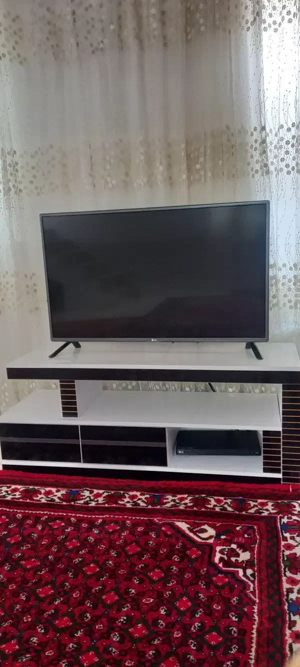 میز تلویزیون سالم و درحد نو|میز تلویزیون|بهار, |دیوار