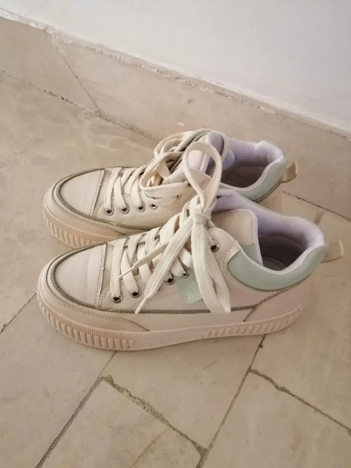 کتانی سایز 37|کیف، کفش، کمربند|ورامین, ورامین|دیوار