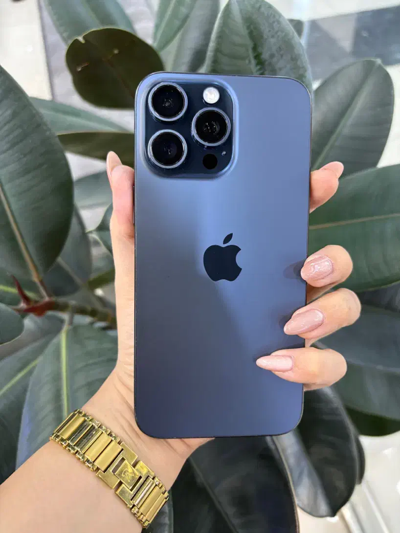 گوشی ایفون ۱۵pm کارکرده در حد|موبایل|اصفهان, مفتح|دیوار