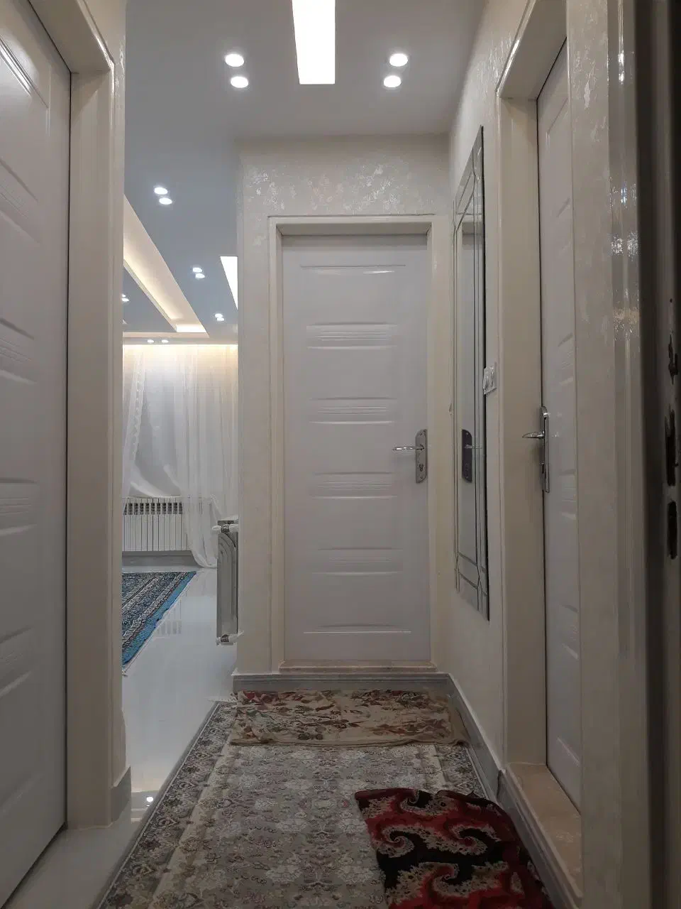 واحد تمیز،فاصله ۲دقیقه با شهرداری وگاری کباب و چای|اجارهٔ کوتاه‌مدت آپارتمان و سوئیت|رشت, حاجی آباد|دیوار