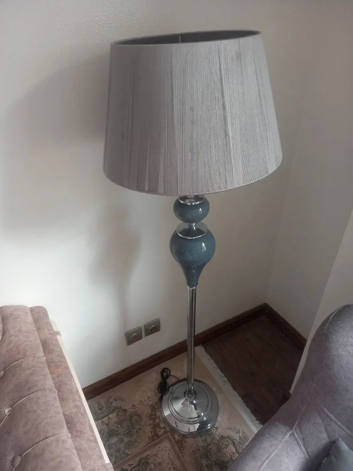 اباژور|چراغ خواب و آباژور|شاهین‌شهر, عطار|دیوار