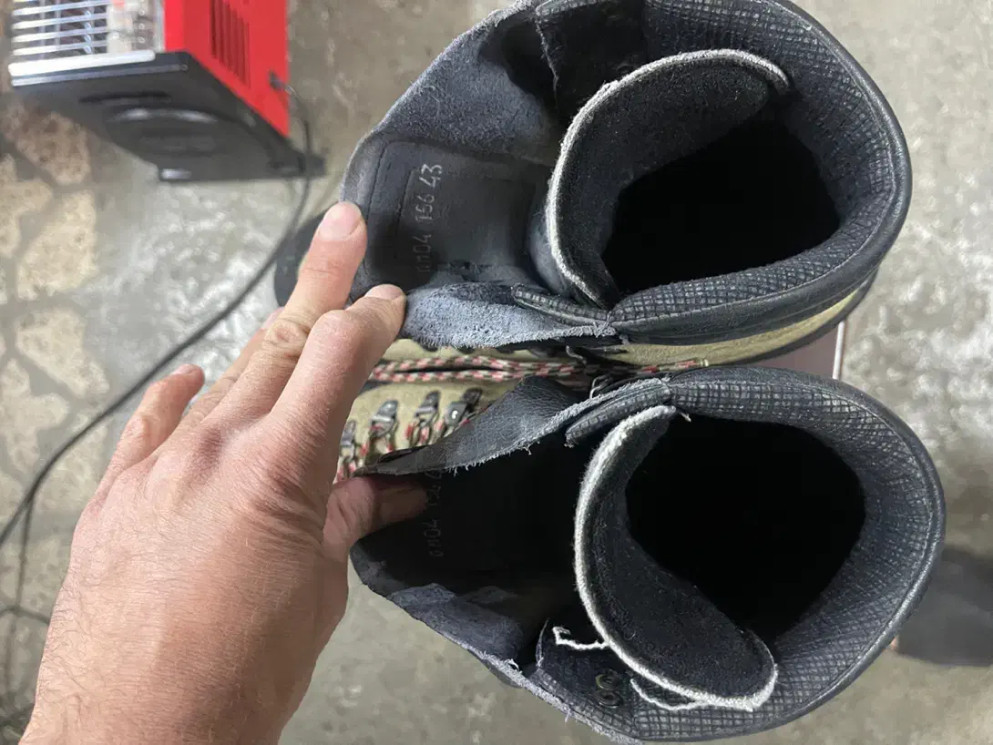 کفش کوهنوردی سایز ۴۳-۴۴ برند لسپورتیوا|کوهنوردی و کمپینگ|کهریزک, |دیوار