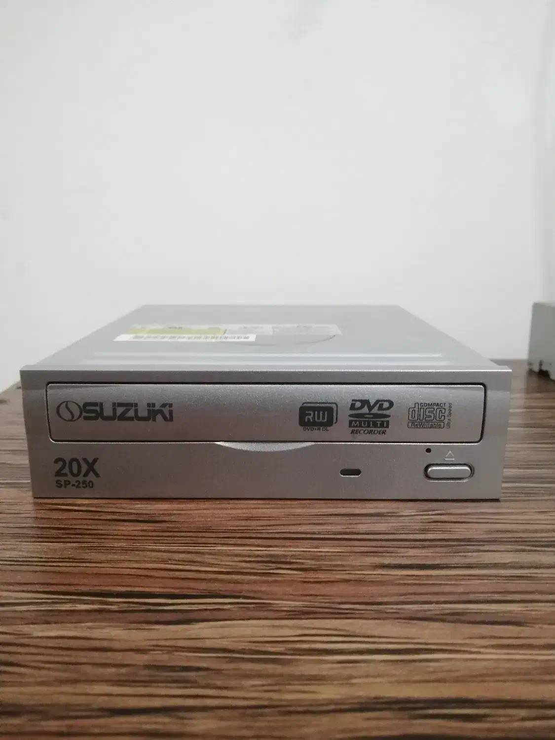 CD-ROM ASUS - DVD/CD DRIVE  سوزوکی|قطعات و لوازم جانبی رایانه|بوشهر, |دیوار