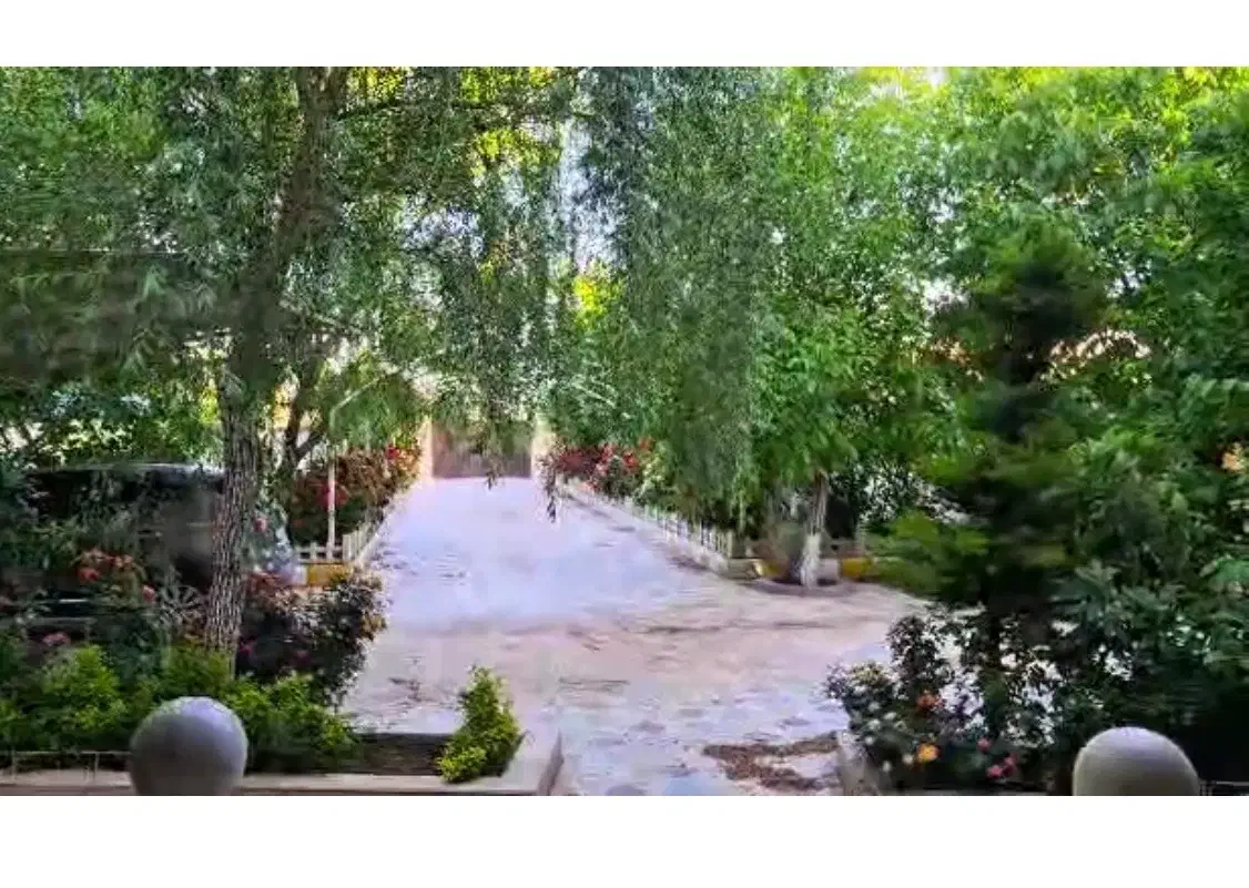 فروش ویلاباغ ۱۳۰۰متری/جاده سنندج/معاوضه|فروش خانه و ویلا|کرمانشاه, |دیوار