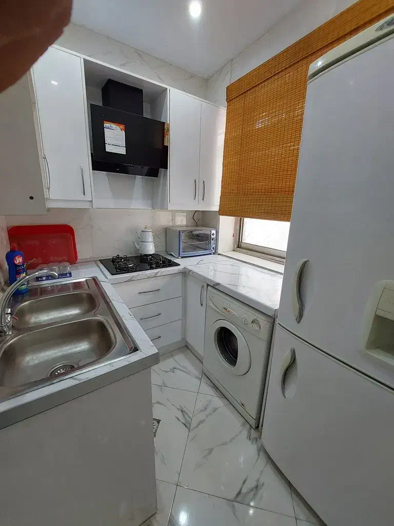 اجاره آپارتمان مبله روزانه و هفتگی در انقلاب|اجارهٔ کوتاهمدت آپارتمان و سوئیت|تهران, شهرآرا|دیوار