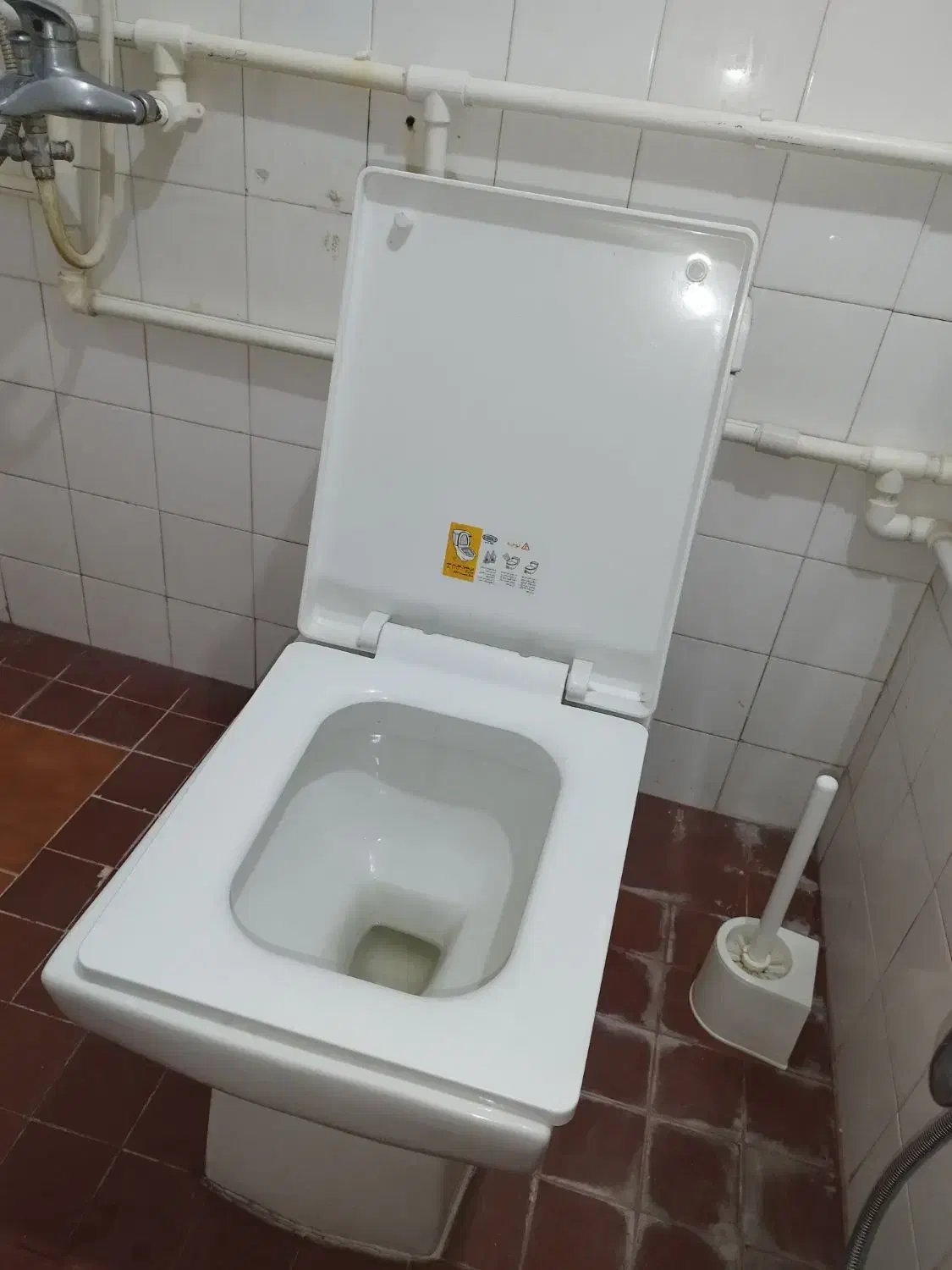 پمب آب پنتاکس و توالت فرنگی|مصالح و تجهیزات ساختمان|لاهیجان, خمیر کلایه|دیوار