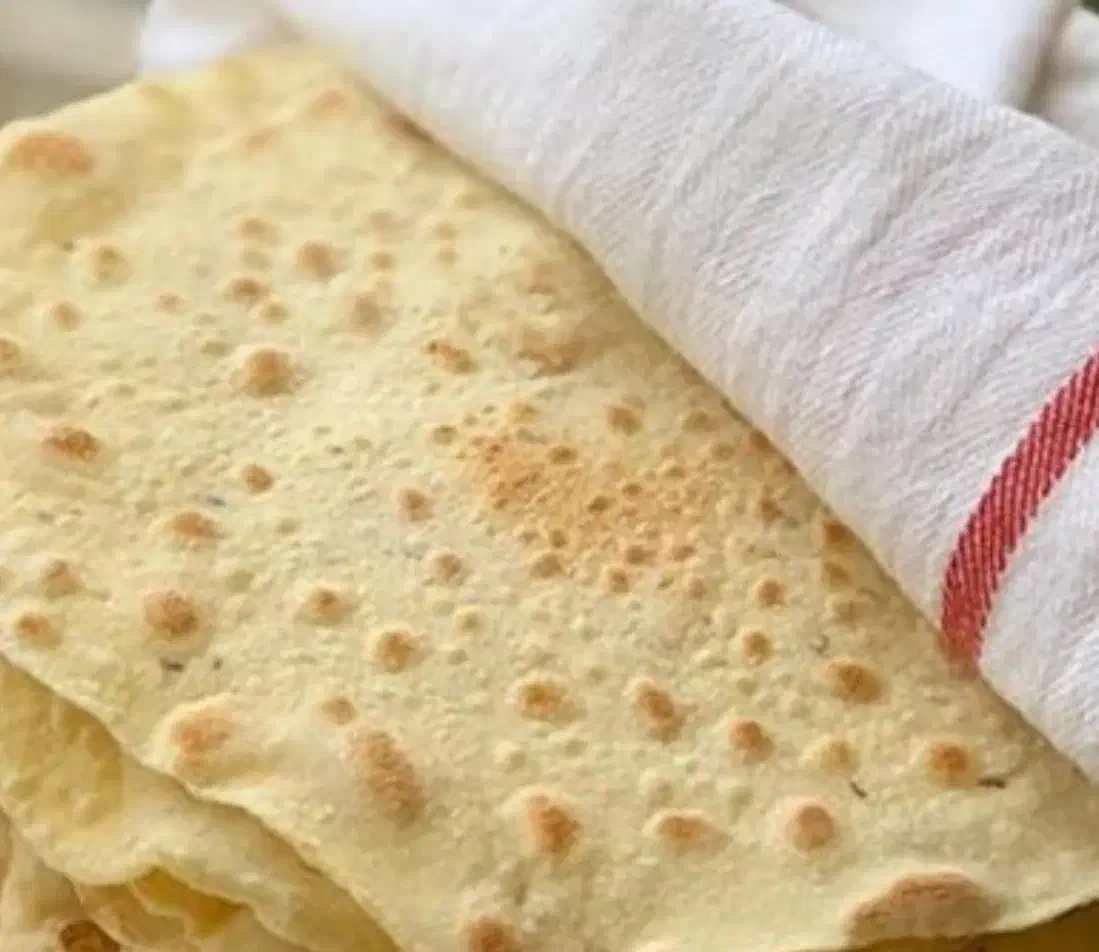 نیازمند فروشنده خانم جهت فروش نان لواش|استخدام بازاریابی و فروش|رشت, احمد گوراب|دیوار