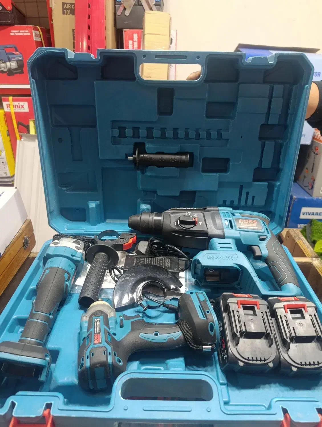 پک شارژی سه قلو باس118ولت5آمپر فرز بکس شارژی پیکور|ابزارآلات|شیراز, شریف‌آباد|دیوار