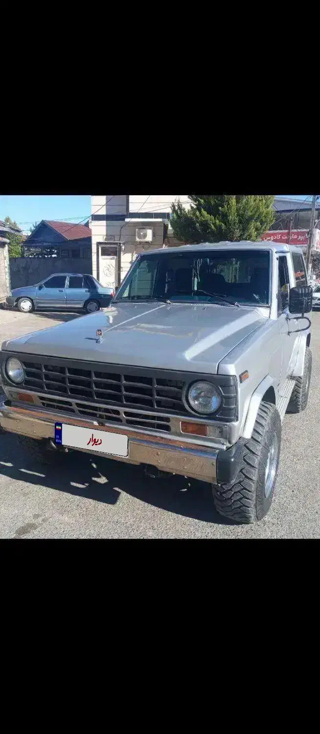 پاترول دو درب نقره ای|خودرو کلاسیک|فومن, |دیوار