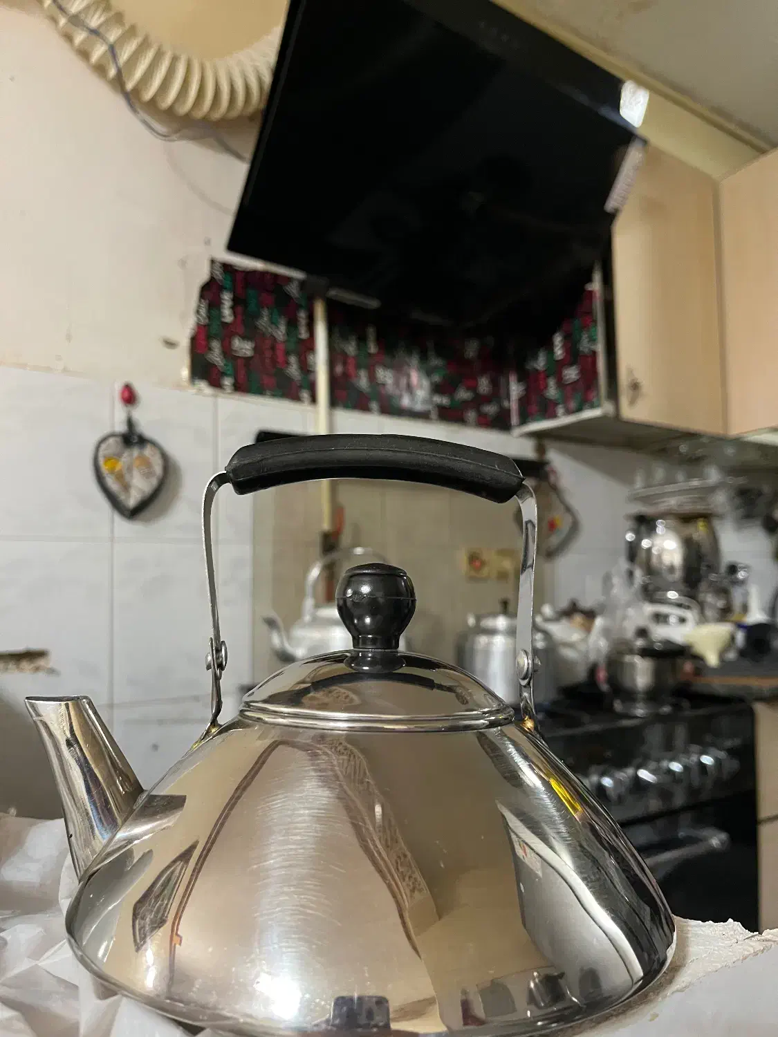 قوری|قوری، کتری، قهوهساز دستی|بومهن, |دیوار