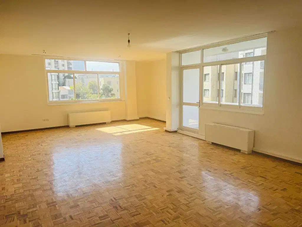 ۱۹۰ متر ۳ خوابه توانیر بر ولیعصر