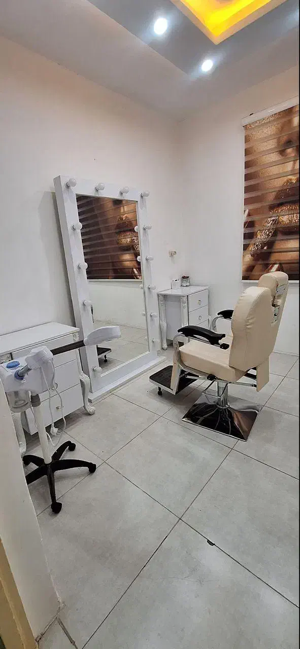 فروش لوازم سالن زیبایی|آرایشگاه و سالن‌های زیبایی|کیاشهر, |دیوار