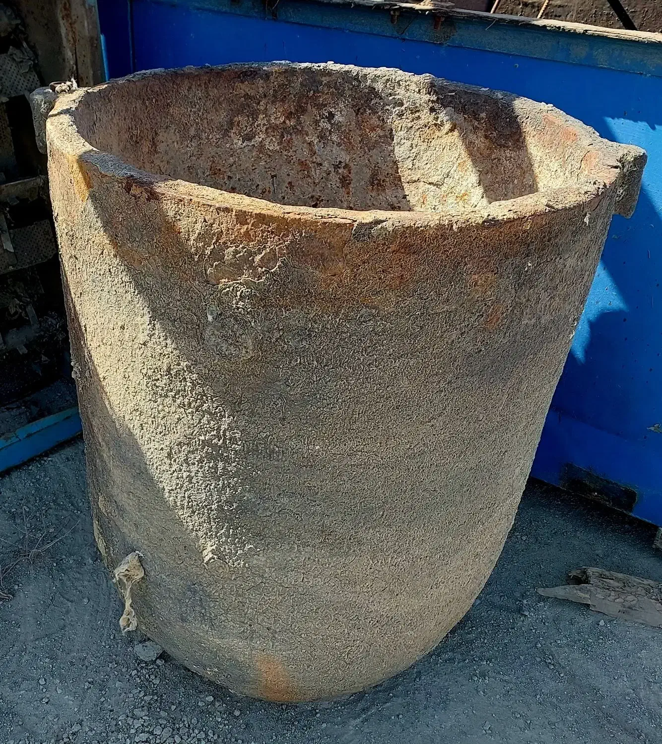 بوته ریخته گری چدنی آلومینیوم و آجر نسوز کوره|ماشین‌آلات صنعتی|رباط‌کریم, شهرک صنعتی سبلان|دیوار