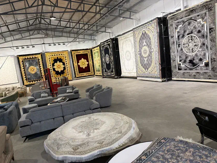 فرش تاج ۱۲۰۰شانه مشکی مبلمان ۷ نفره لوکس|فرش|شیراز, زیباشهر|دیوار