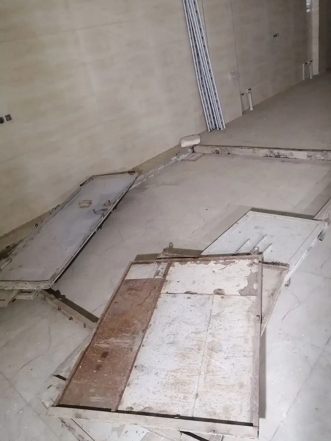 درب حیاط|مصالح و تجهیزات ساختمان|زابل, |دیوار