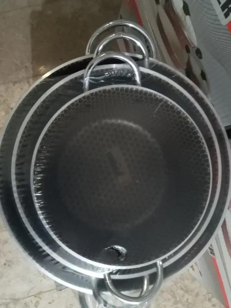 قابلمه|ظروف پختوپز|ملایر, |دیوار