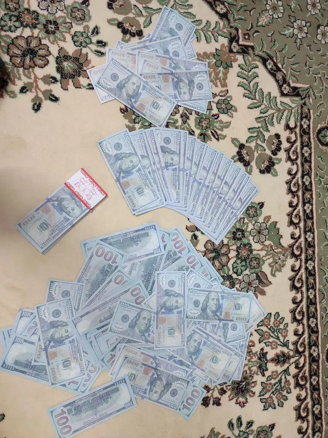 اسکناس فیک ۱۰۰ دلاری مخصوص دکور تولد و عروسی|کلکسیون سکه، تمبر، اسکناس|مشهد, امیریه|دیوار