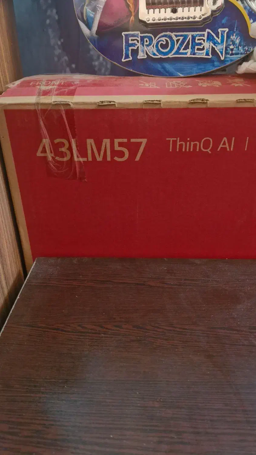 ۴۳ اینچ ال جی هوشمند|تلویزیون و پروژکتور|اصفهان, تخت فولاد|دیوار