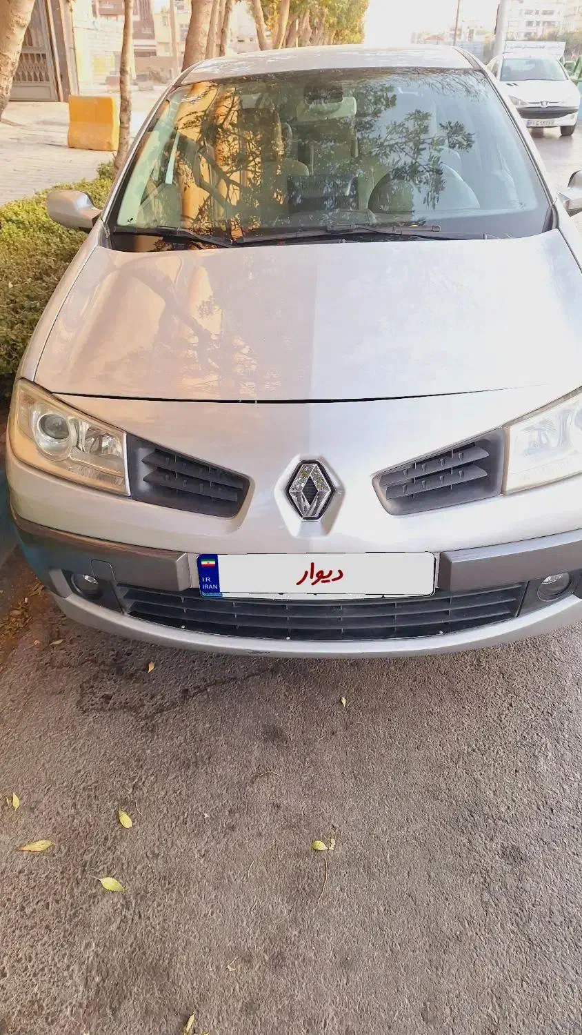 مگان اتوماتیک مانیتور دار|خودرو سواری و وانت|نجفآباد, ۲۲ بهمن|دیوار