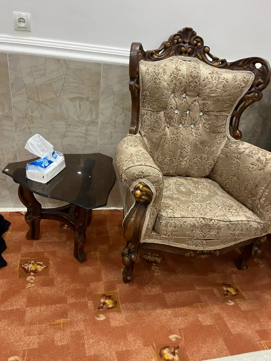 مبل|مبلمان خانگی و میز عسلی|چغادک, |دیوار