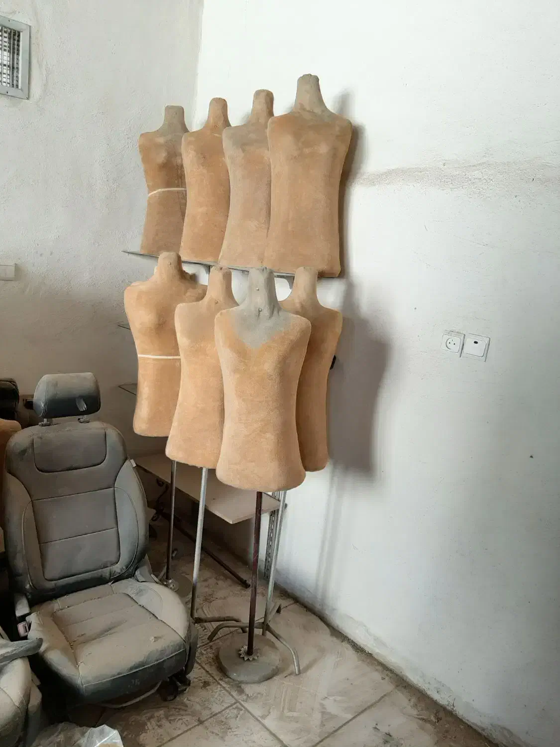 مانکن مخمل مانکن خیاطی مانکن فایبر چوب لباس|فروشگاه و مغازه|نجف‌آباد, یزدانشهر|دیوار