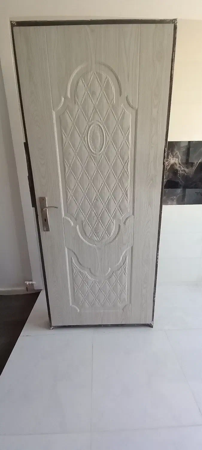 در اوتاق سالم سالم بدونه خط خش در حد نو|مصالح و تجهیزات ساختمان|بهارستان, |دیوار