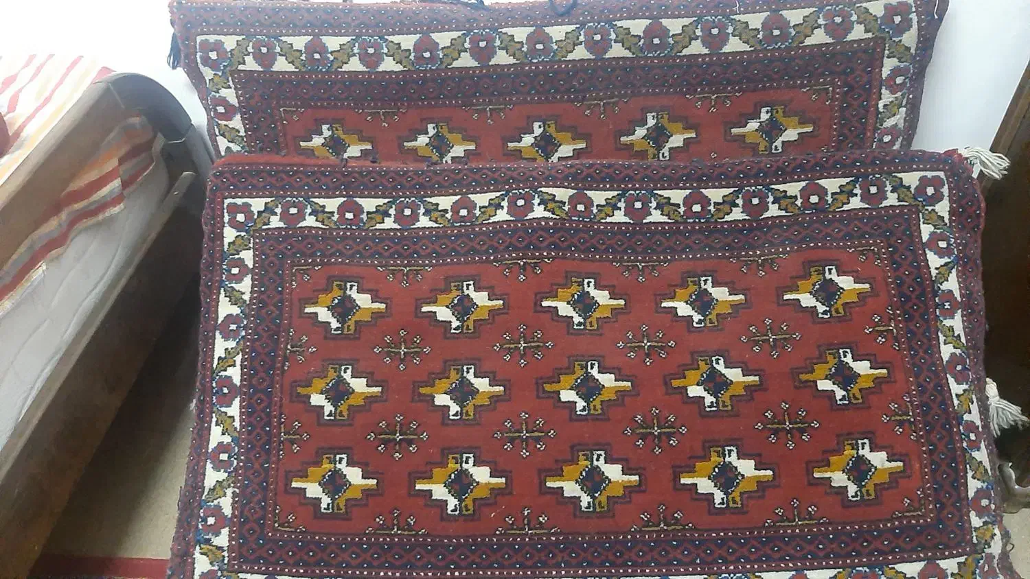 پشتی ماشینی|گلیم، جاجیم، گبه|شیراز, بعثت|دیوار