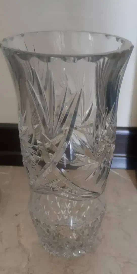 گلدان بلور|صنایع دستی و سایر لوازم تزئینی|تهران, صادقیه|دیوار