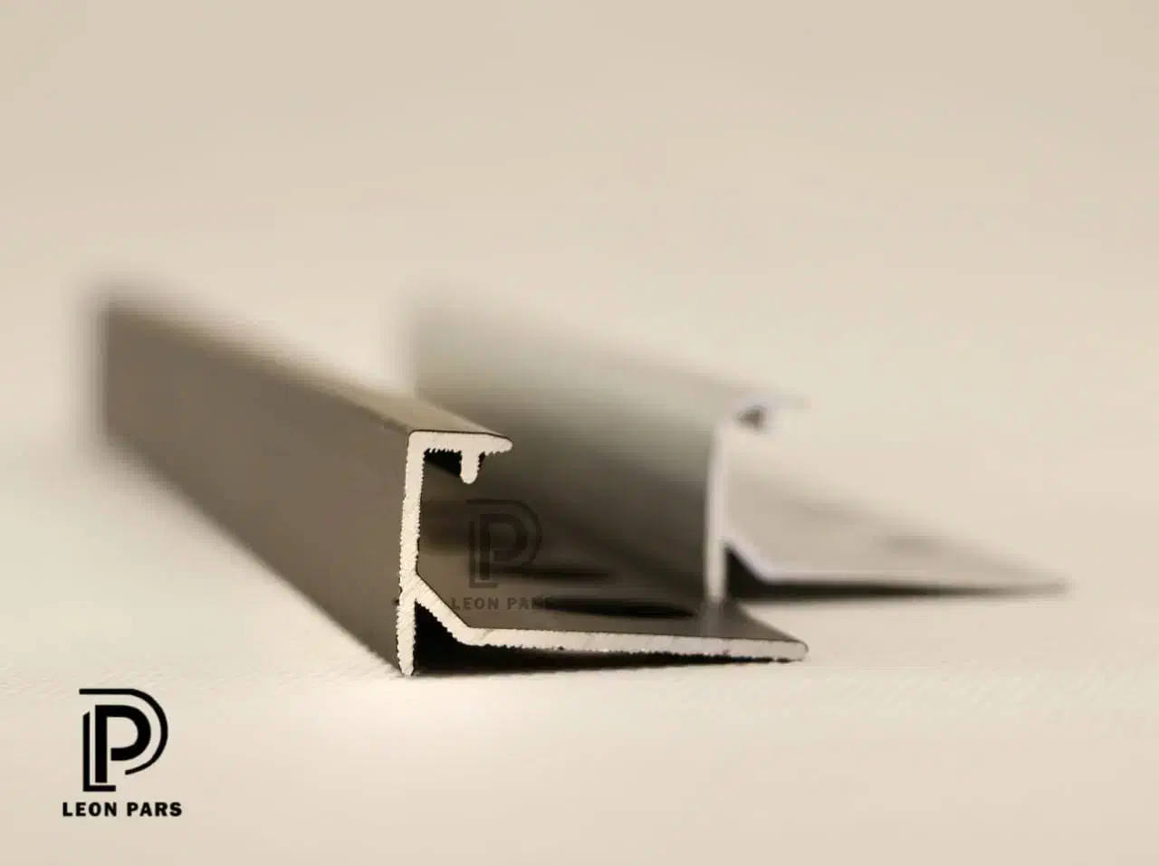 پروفیل نبشی و کنج آلمینیوم|مصالح و تجهیزات ساختمان|تهران, بنیهاشم|دیوار