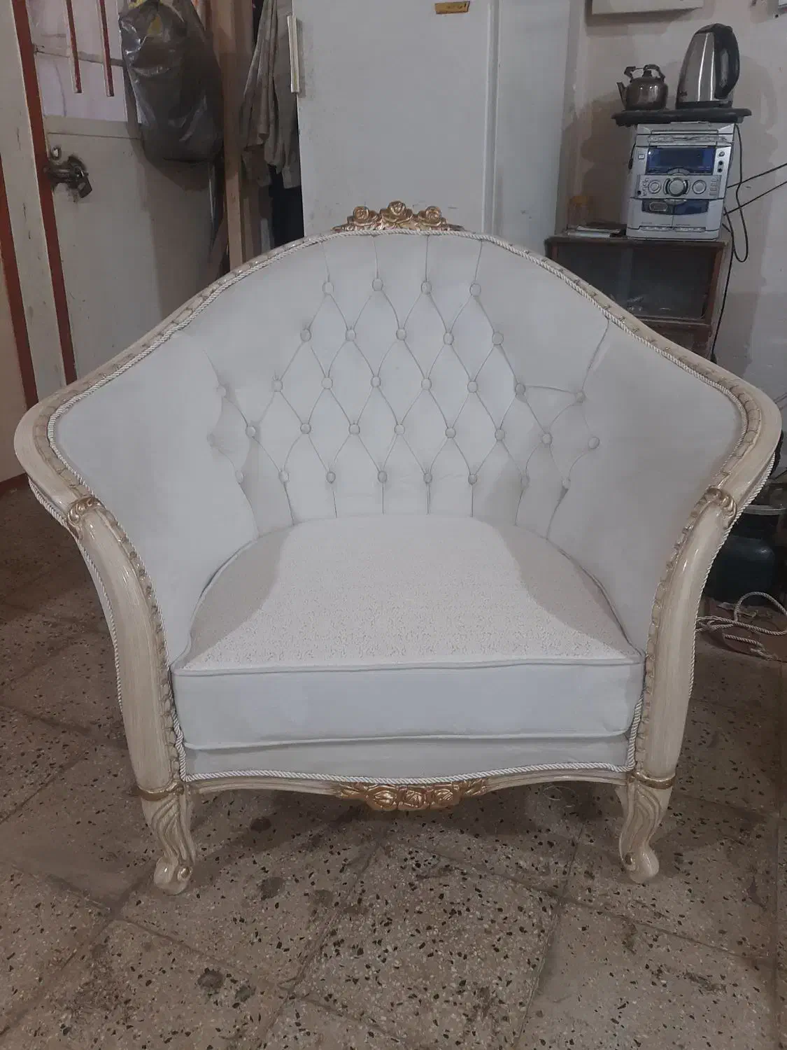 رویه کوبی رنگ کاری و تعمیرات مبلمان|خدمات پیشه و مهارت|قم, کاسه گران|دیوار