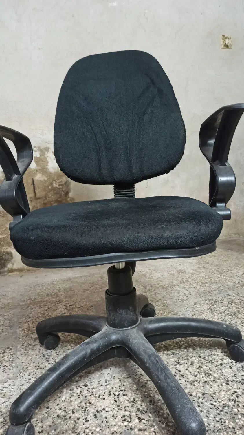 صندلی گردان|صندلی و نیمکت|گرگان, |دیوار