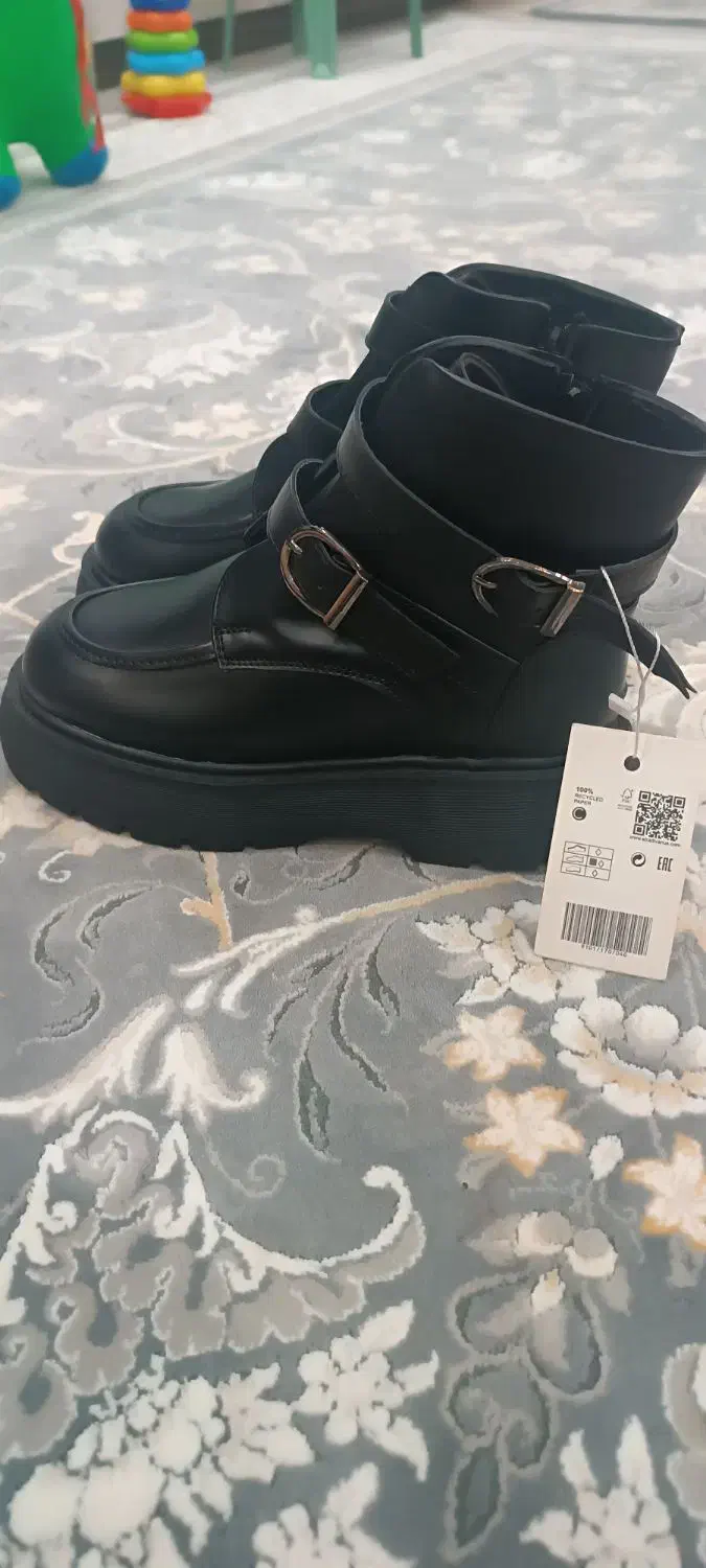 نیم بوت زنونه|کیف، کفش، کمربند|فولادشهر, C2|دیوار