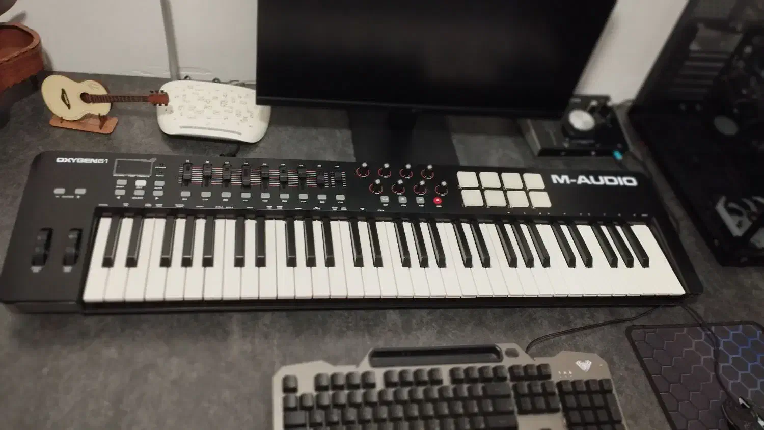 میدی کنترلر استودیویی|پیانو، کیبورد، آکاردئون|قائمشهر, |دیوار