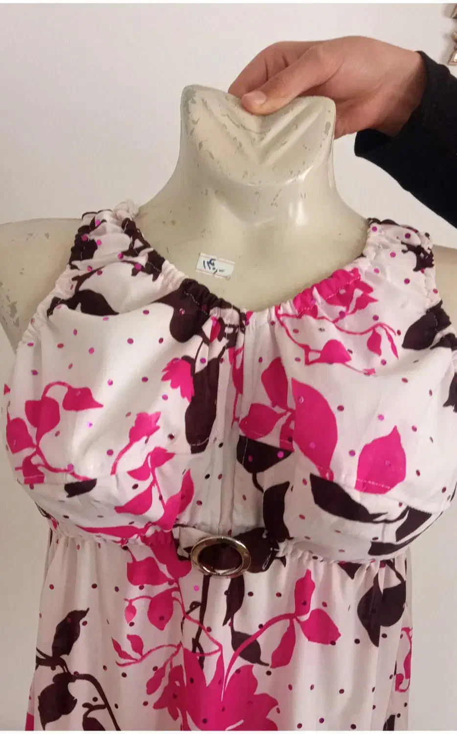 مانتو و لباس مجلسی|لباس|نیشابور, گنبد سبز|دیوار