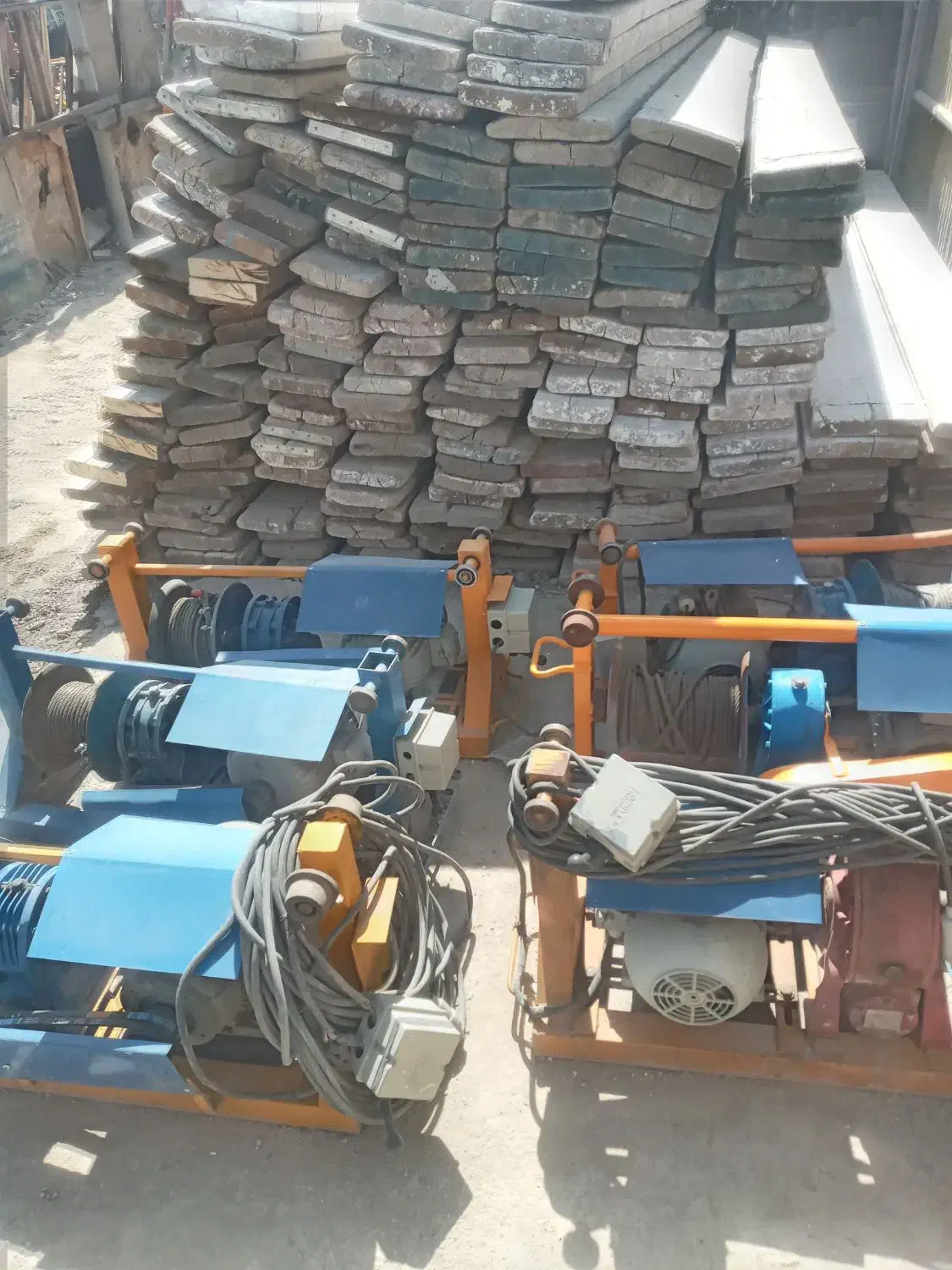 بورس خریدارکل لوازم ساختمانی تخته بنایی بالابر و..|مصالح و تجهیزات ساختمان|تهران, تهرانپارس غربی|دیوار