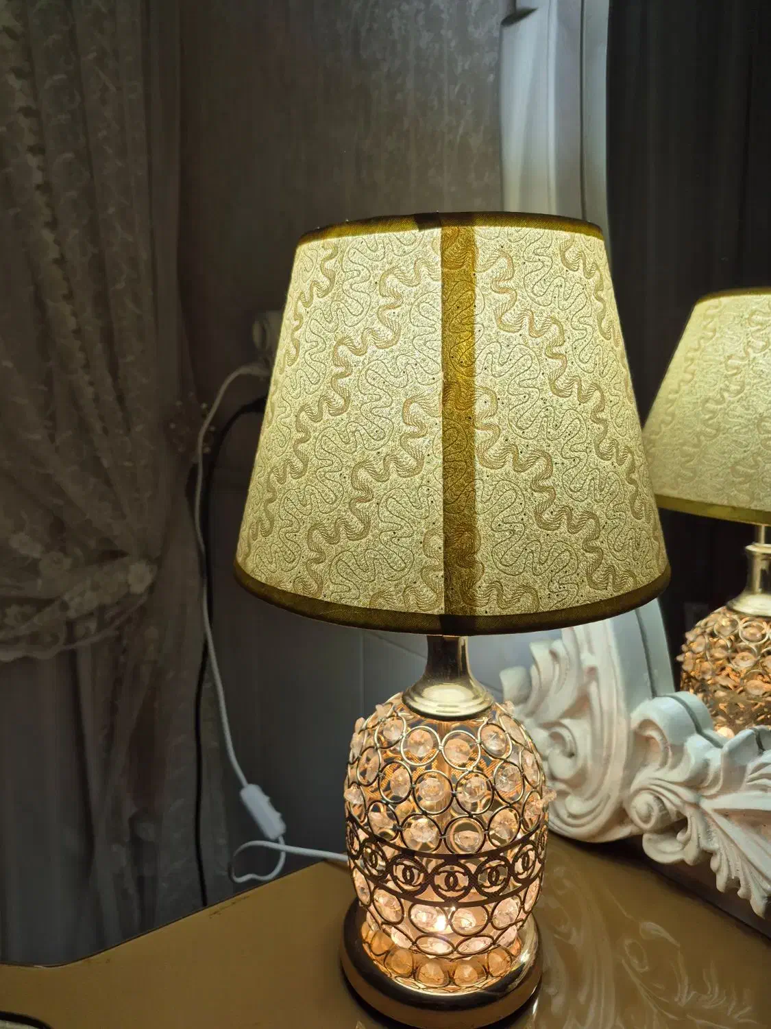 آباژور|چراغ خواب و آباژور|قم, بنیاد|دیوار