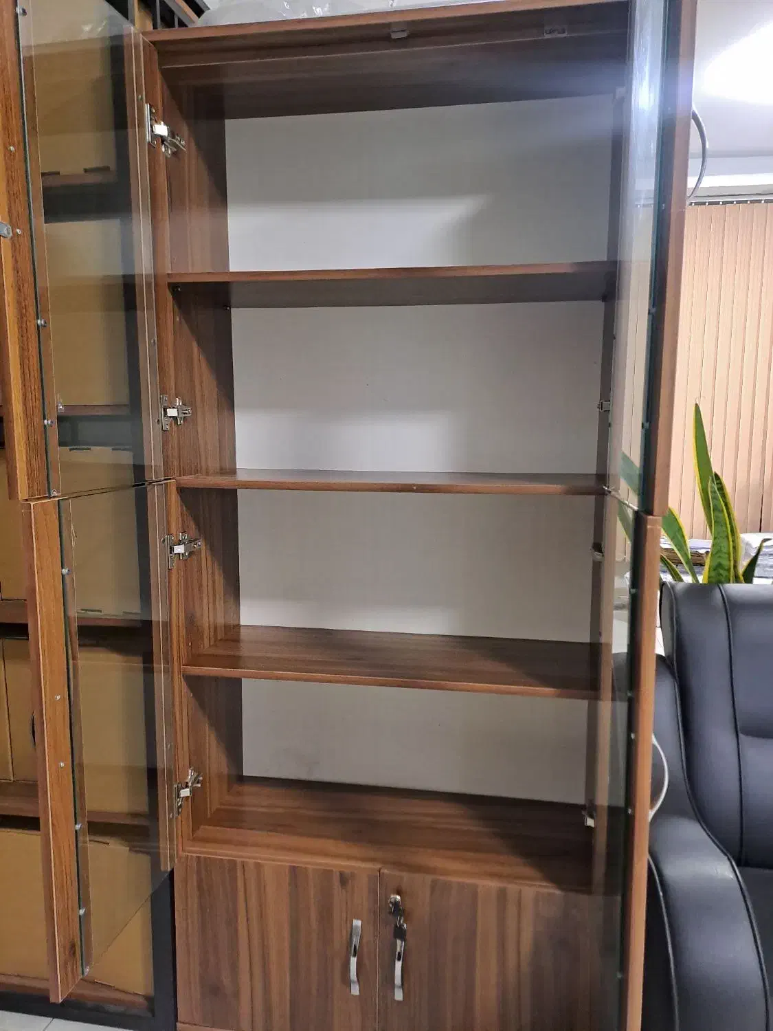 کمد ام دی اف اداری|دفتر کار|تهران, فلسطین (میدان انقلاب)|دیوار