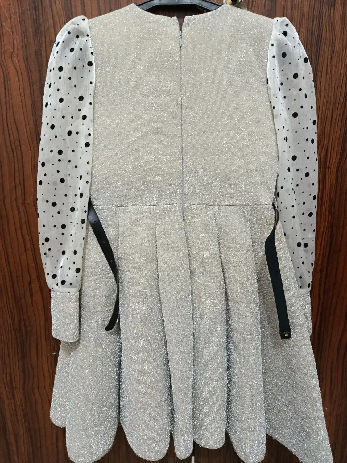 لباس بچگانه|لباس|بیجار, |دیوار