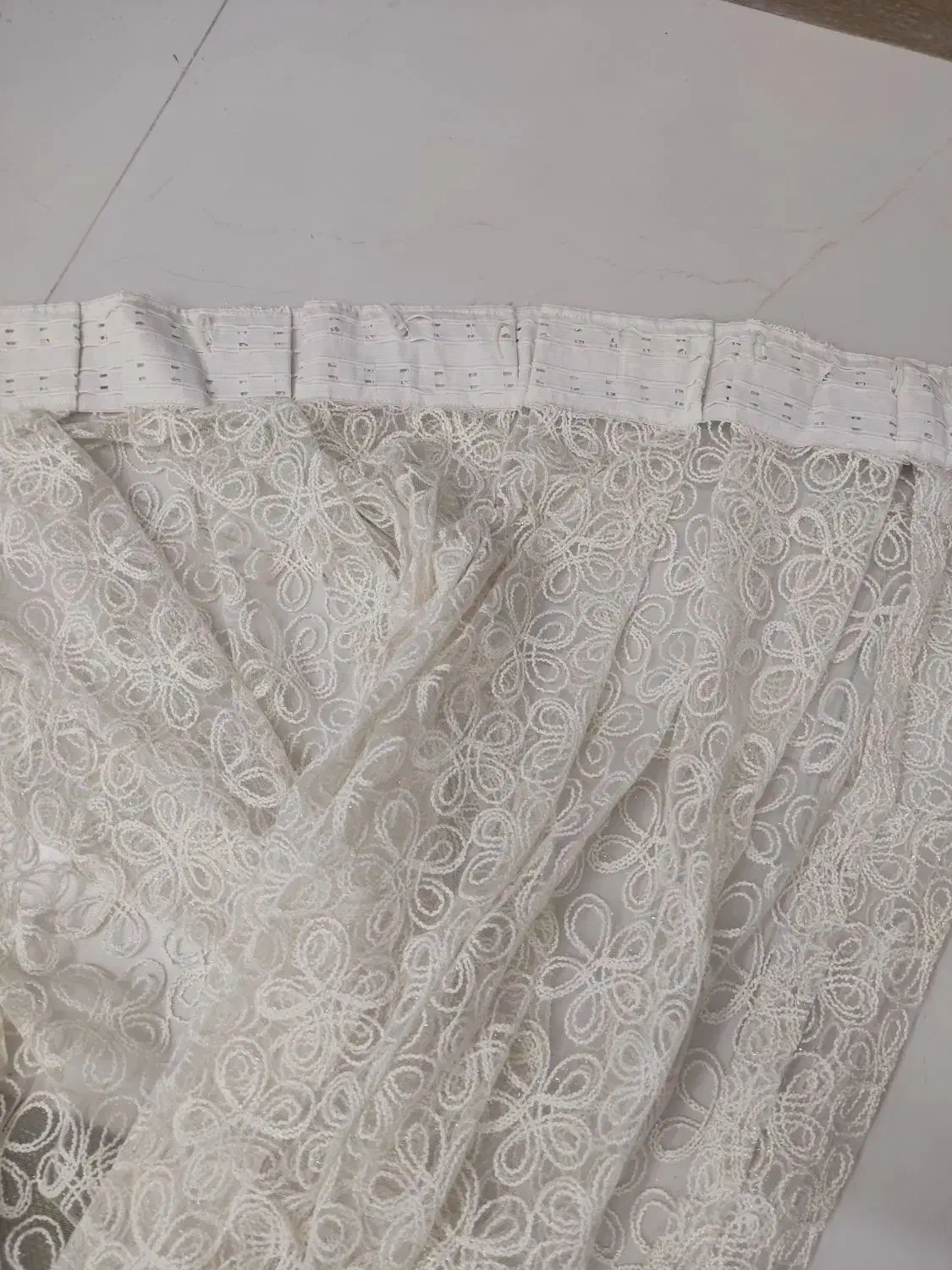 پرده|پرده، رانر، رومیزی|سرخرود, |دیوار