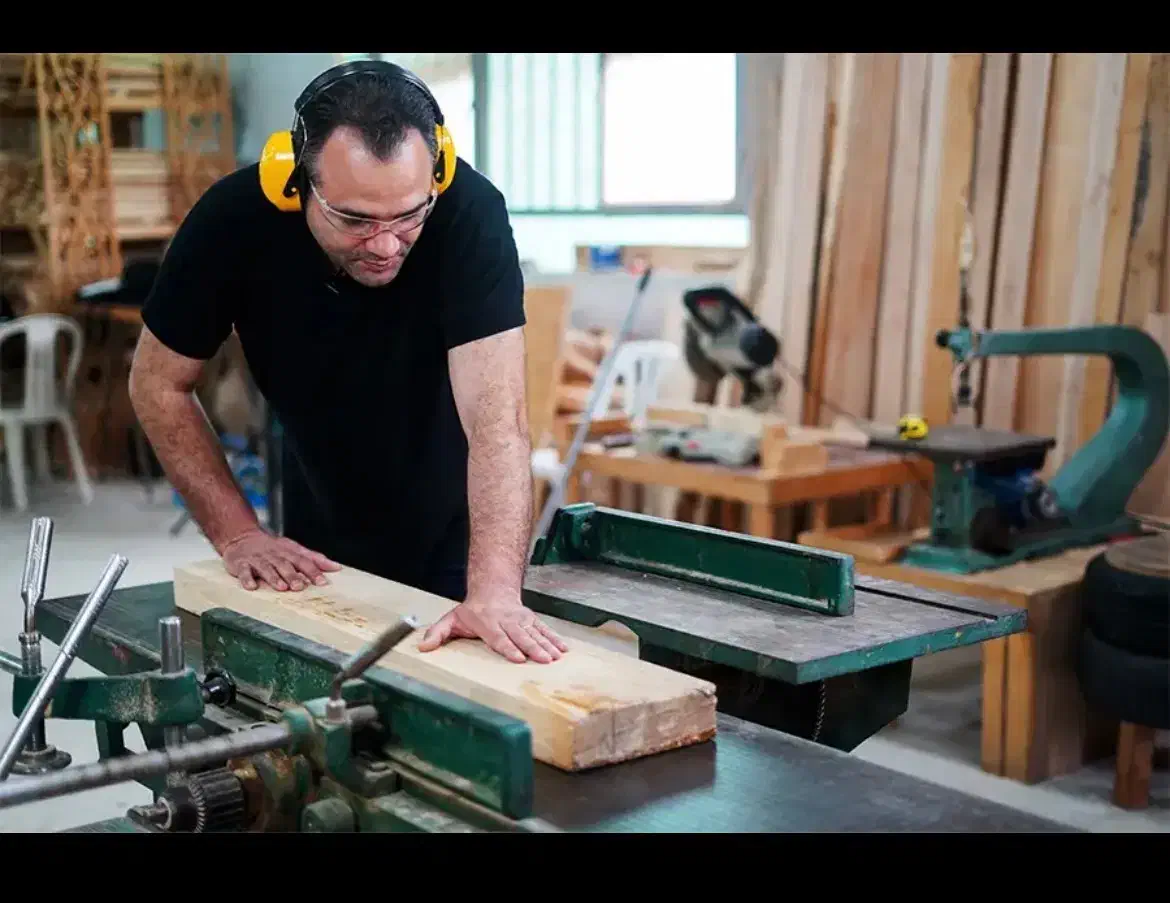 استخدام نیروی کار علاقه مند به نجاری|استخدام صنعتی، فنی، مهندسی|فریدونکنار, |دیوار