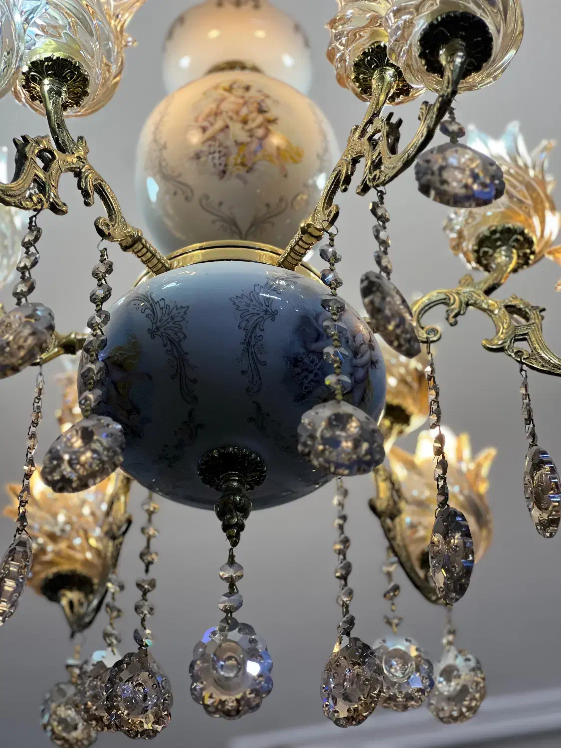 لوستر فلورانس جنس برنج وسرامیک بسیار شیک|لوستر و چراغ آویز|تهران, خانی آباد نو شمالی|دیوار