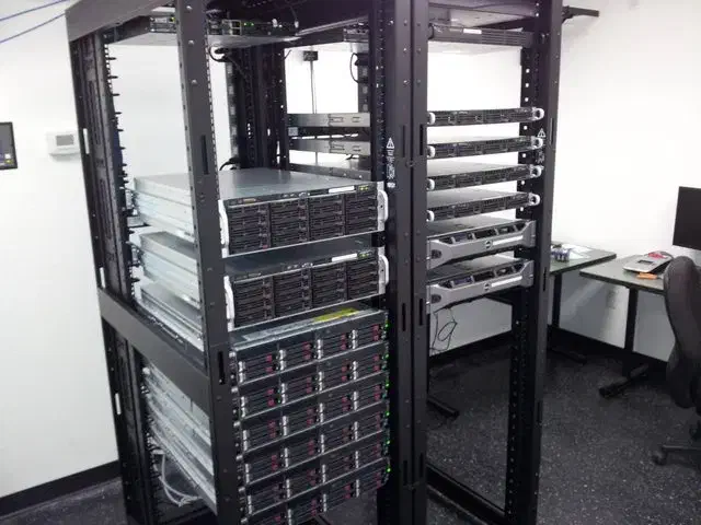 نصب و راه‌اندازی تخصصی سرور HP در تهران|مودم و تجهیزات شبکه|تهران, ایرانشهر|دیوار