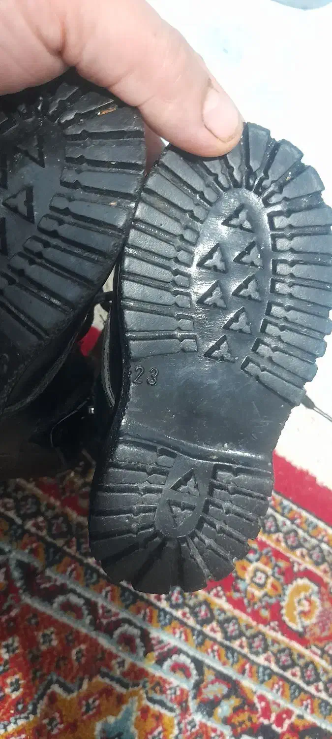 کفش|کیف، کفش، کمربند|یاسوج, |دیوار