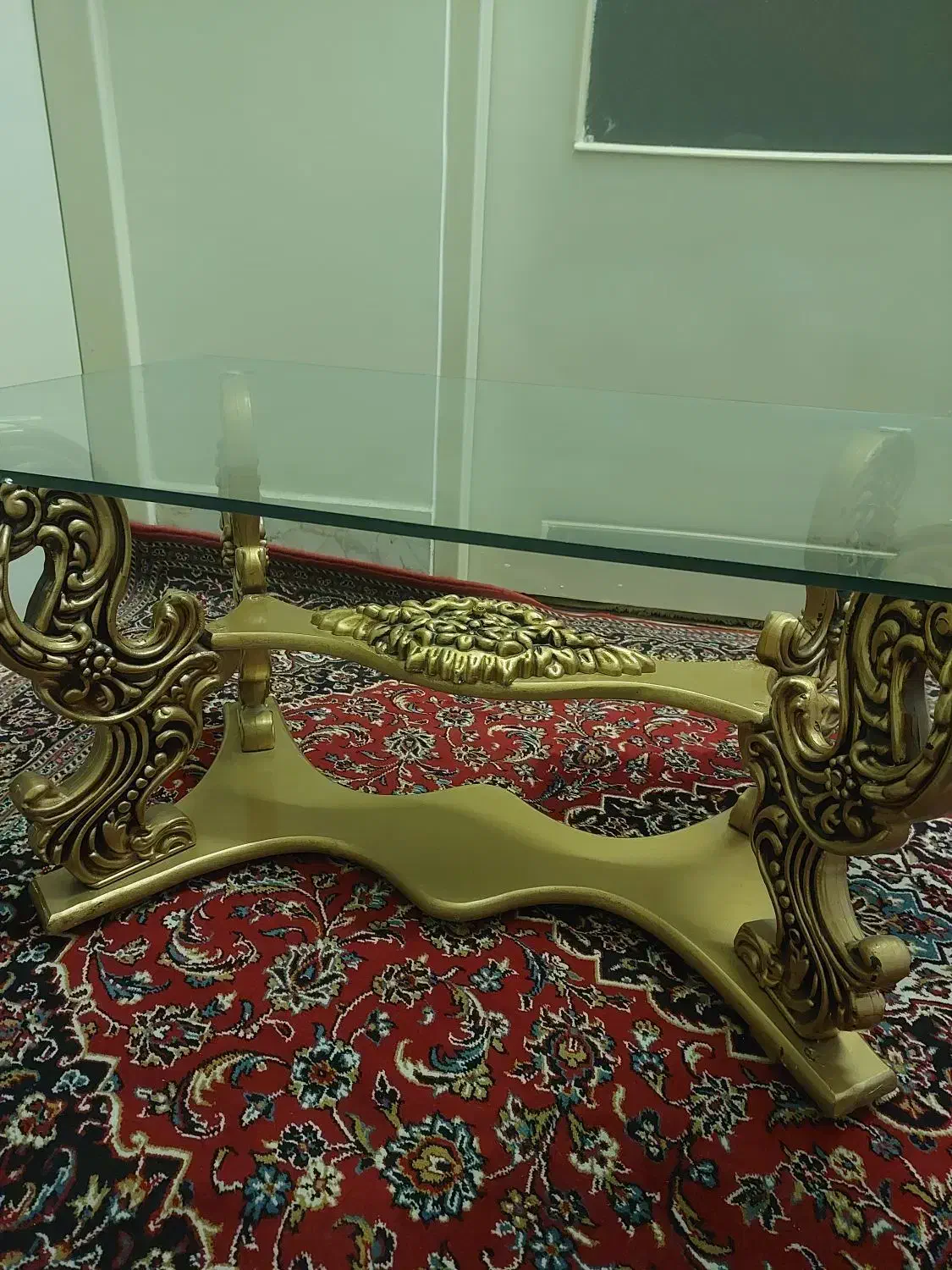 دو عسلی و یک میز بزرگ طلایی|مبلمان خانگی و میز عسلی|تهران, قیام|دیوار