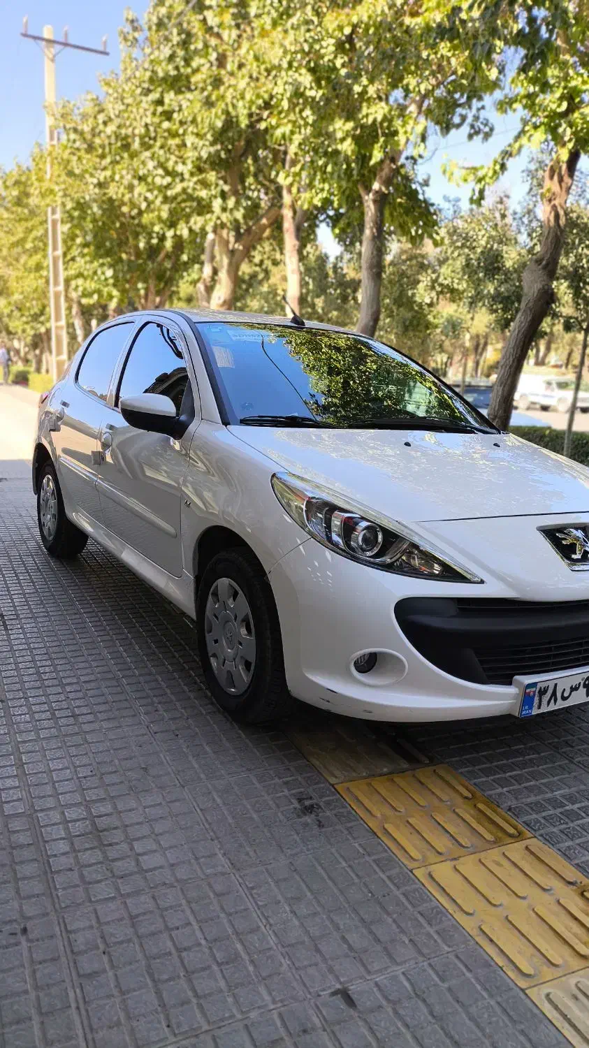 پژو 207 دنده ای 404 سقف فلز|خودرو سواری و وانت|اصفهان, پوریای ولی|دیوار