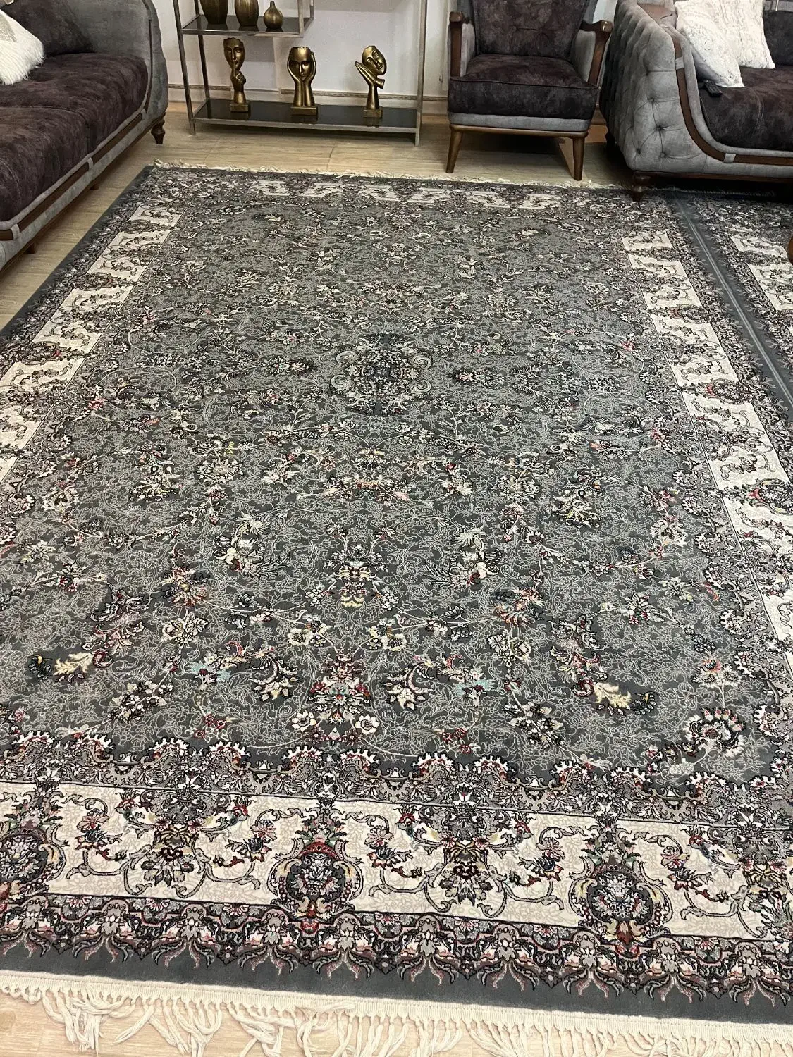 فرش ۹ متری گل افشون|فرش|قرچک, زیبا شهر|دیوار