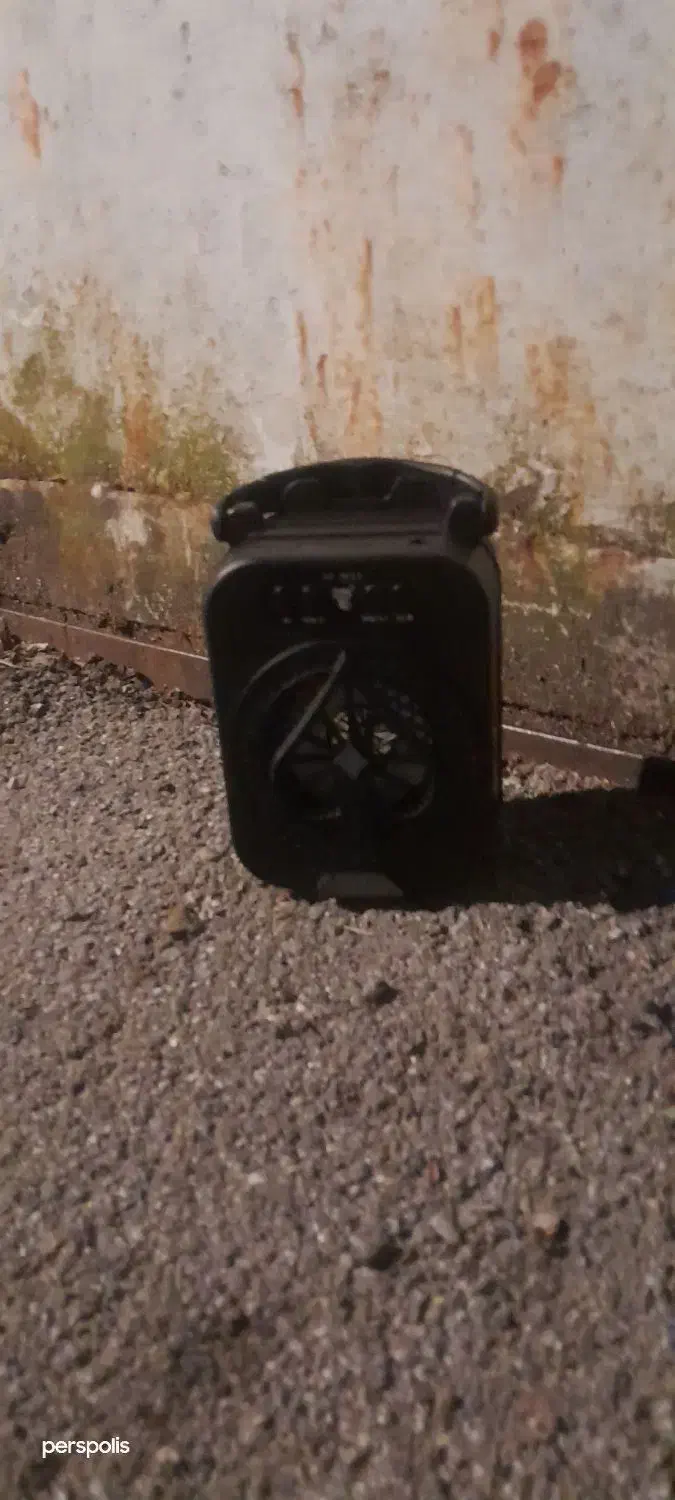 باند کوچک|پخشکننده همراه|بندر انزلی, چهارفریضه|دیوار