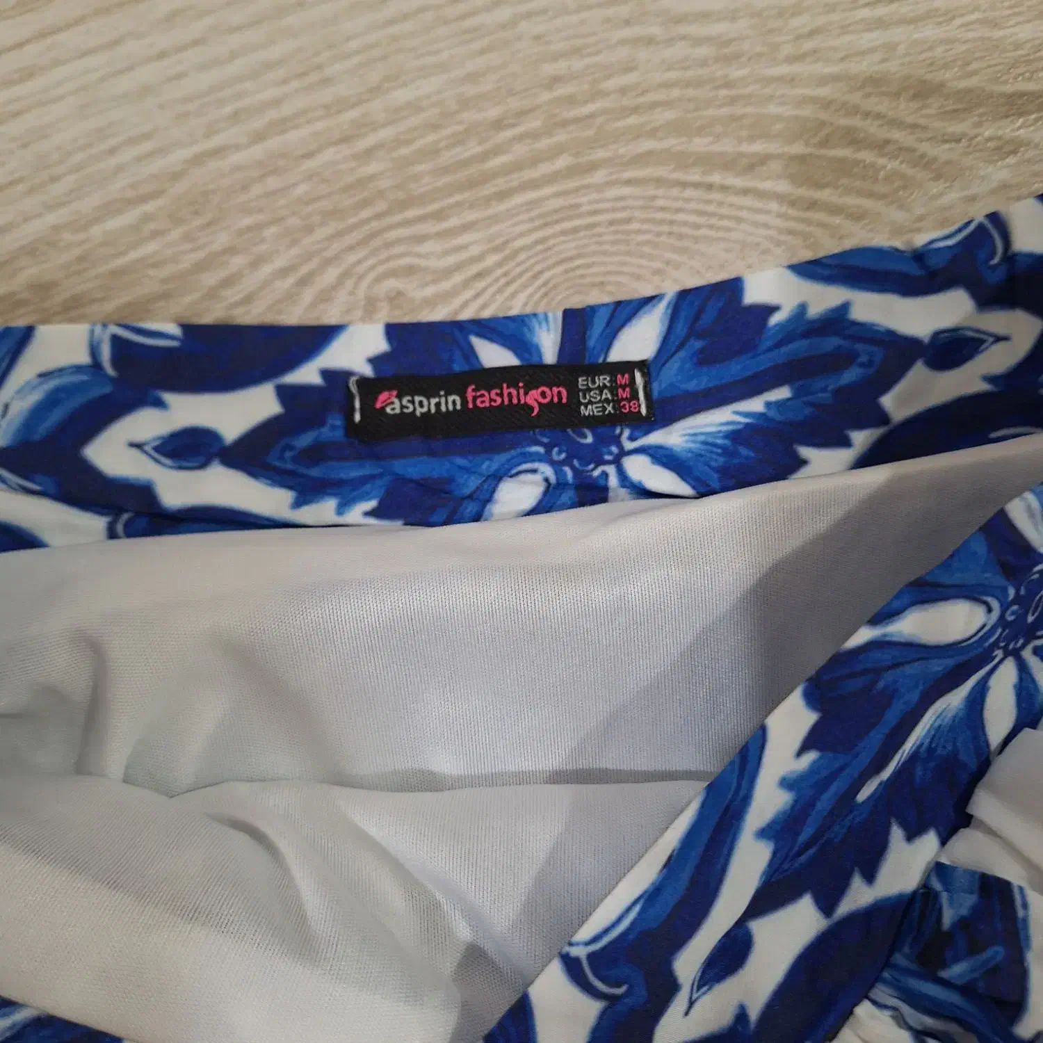 دامن زنانه|لوازم خیاطی و بافتنی|تهران, کوی بیمه|دیوار