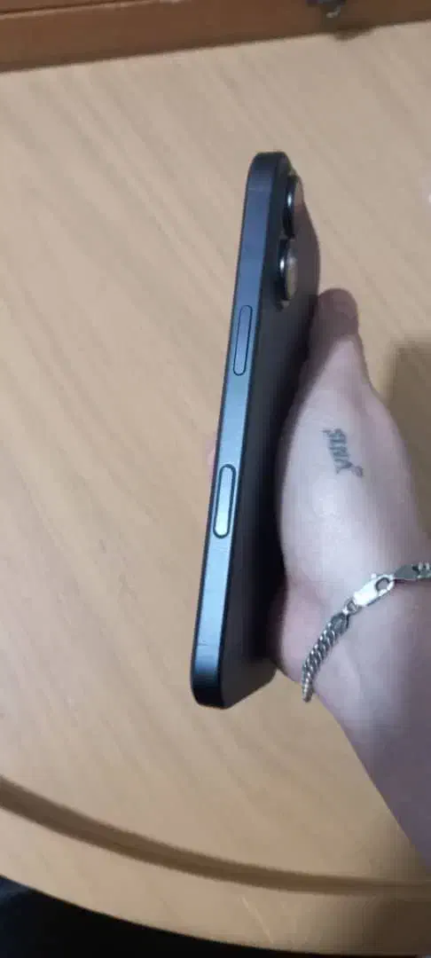 iphone16normal|موبایل|صفادشت, |دیوار