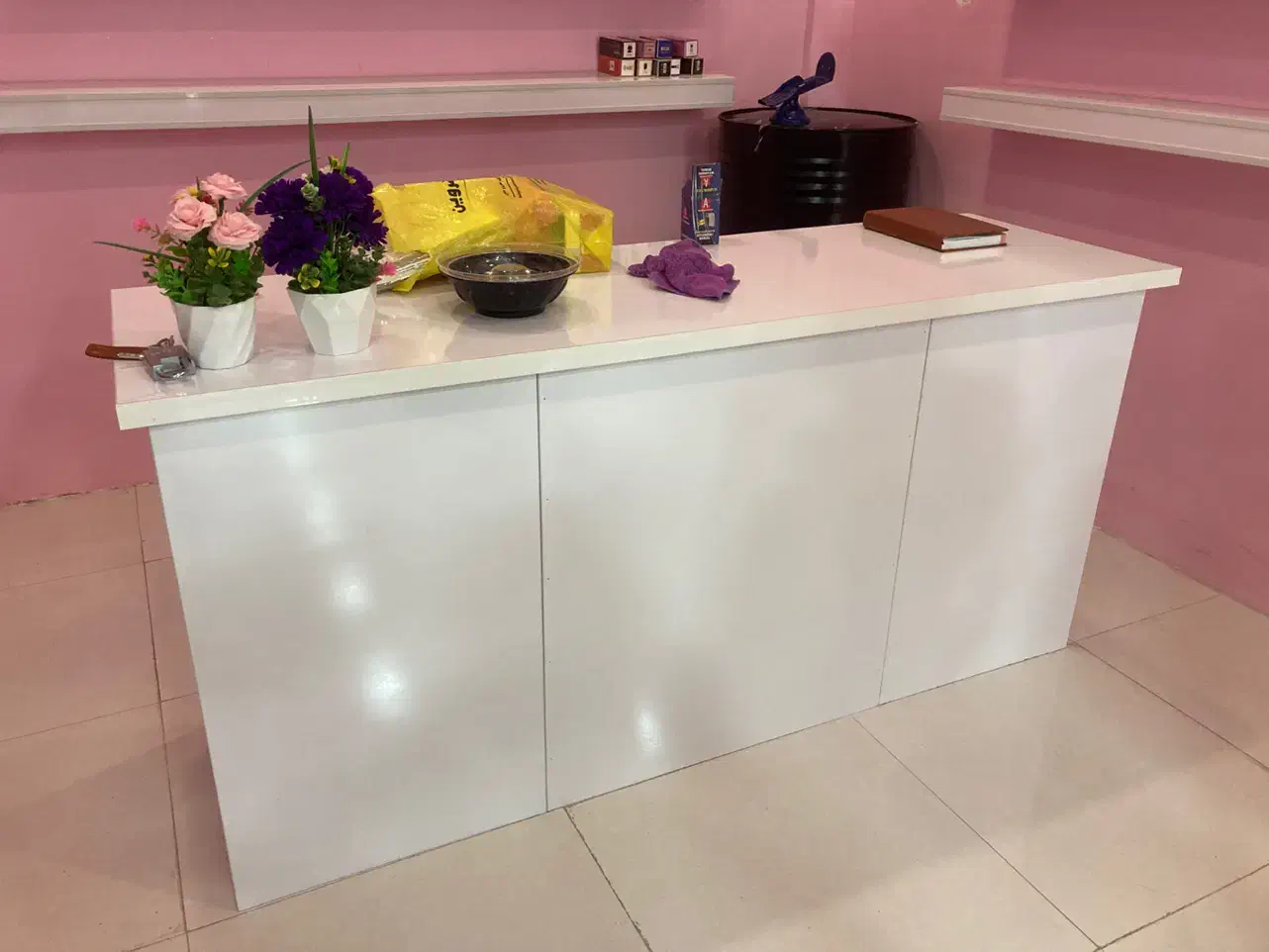 میز.صندلی|صندلی و نیمکت|ایلام, |دیوار